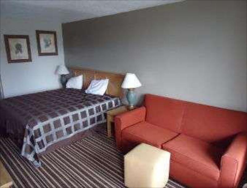 Travelodge By Wyndham Флоренс Экстерьер фото