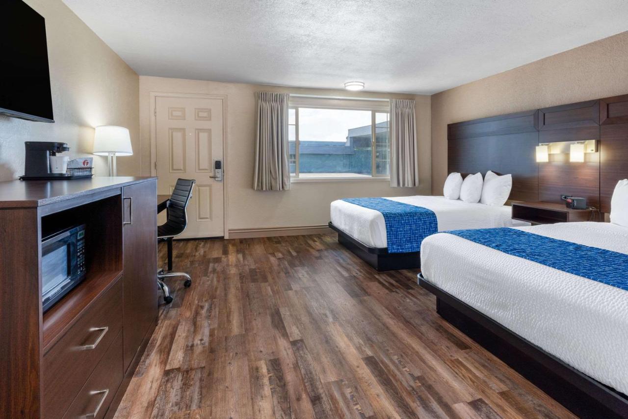 Travelodge By Wyndham Флоренс Экстерьер фото