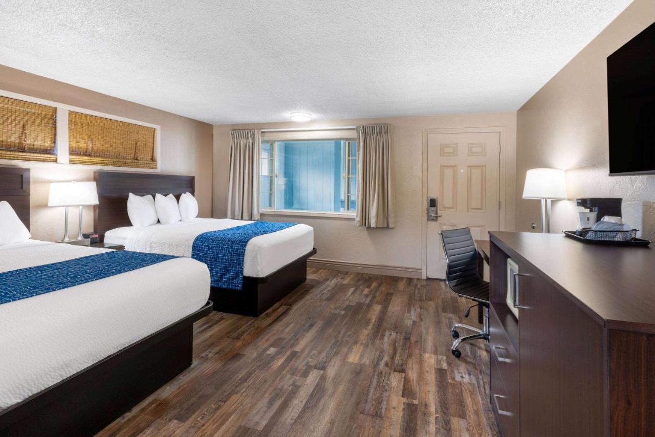 Travelodge By Wyndham Флоренс Экстерьер фото