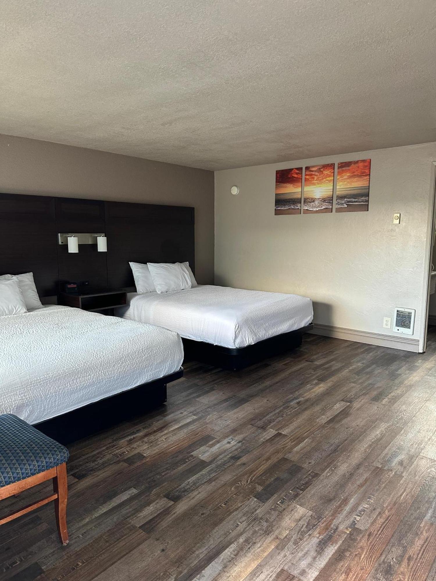 Travelodge By Wyndham Флоренс Экстерьер фото